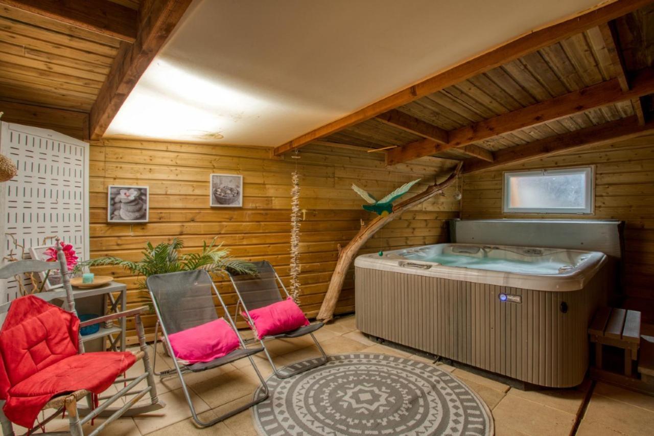 Le Moulin Du Bleufond Hotel Montignac-Lascaux Luaran gambar